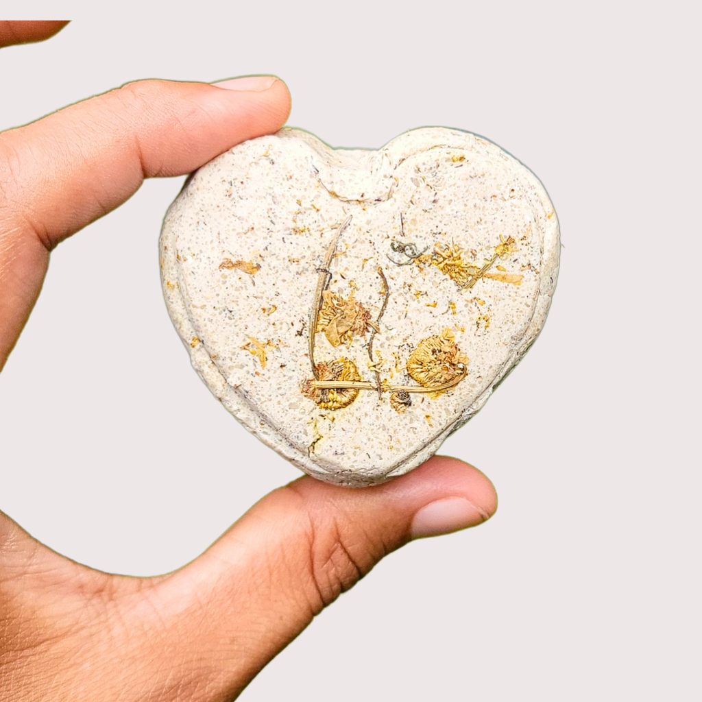INTIMA CALMA Limpiador íntimo sólido con manzanilla, avena y árbol del té