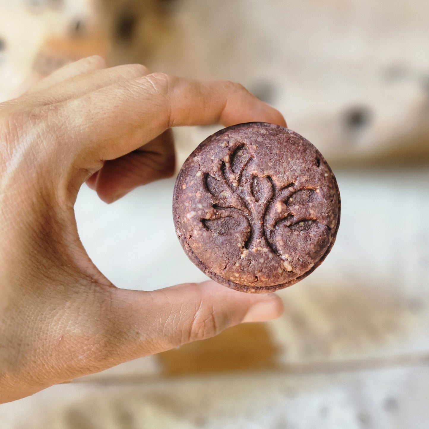 CACAO RITUAL 

Shampoo sólido reparador y revitalizante de cacao artesanal